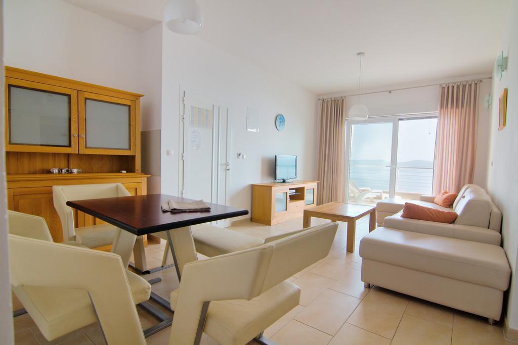 Apartments Vela Sollis Marusici  Oda fotoğraf