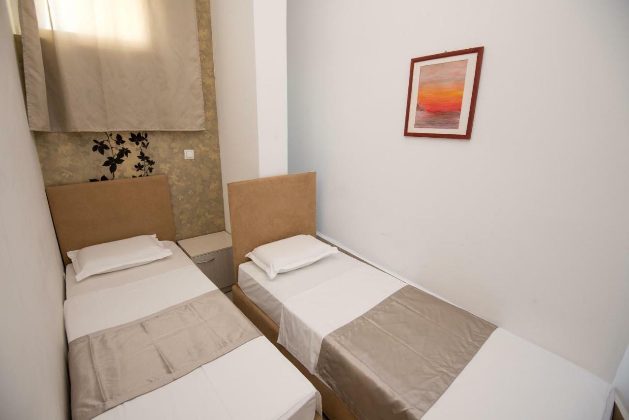 Apartments Vela Sollis Marusici  Dış mekan fotoğraf